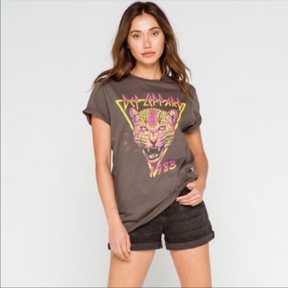 XL Def Leppard Rolled Sleeve T-Shirt New - Picture 10 of 10